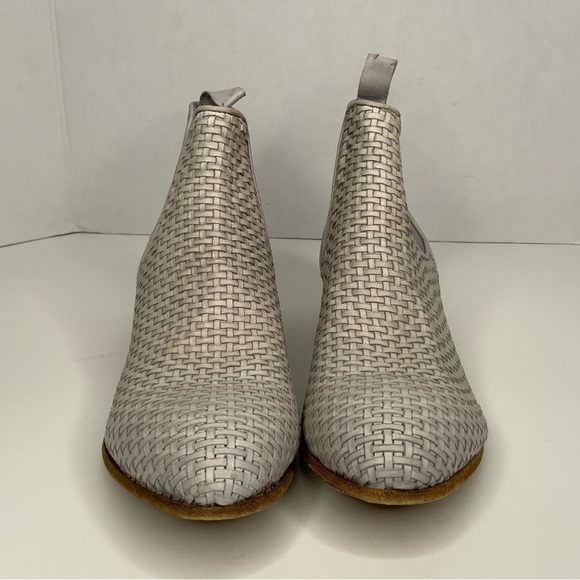 Jp David Leather Chelsea Booties. - Picture 5 of 13